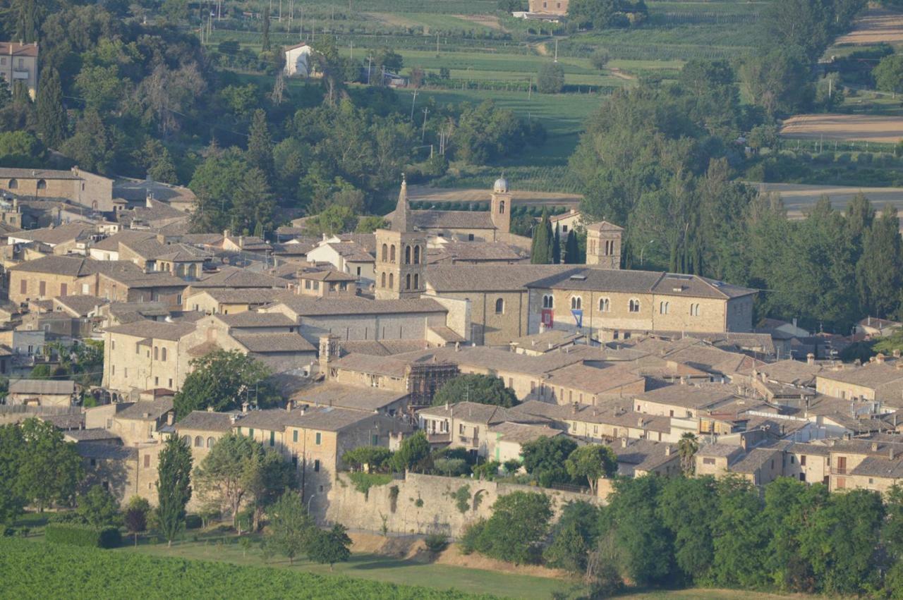 Maesta Delle Quattro Chiavi Villa Bevagna Exterior foto